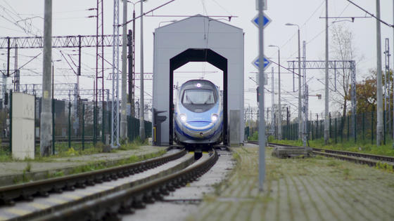 Using 3D cameras and lasers, Alstom’s TrainScannerTM automatically enables condition-based and predictive maintenance for wheels, brake pads and pantograph carbon strips, as well as on under-frames and body shells.
